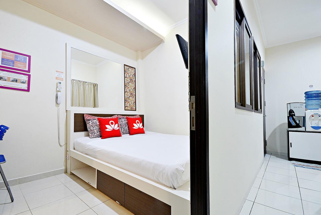 Zen Rooms Cideng Barat Jakarta Exterior foto